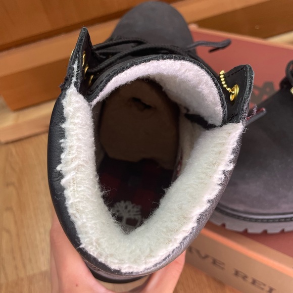 Timberlands - Picture 2 of 6